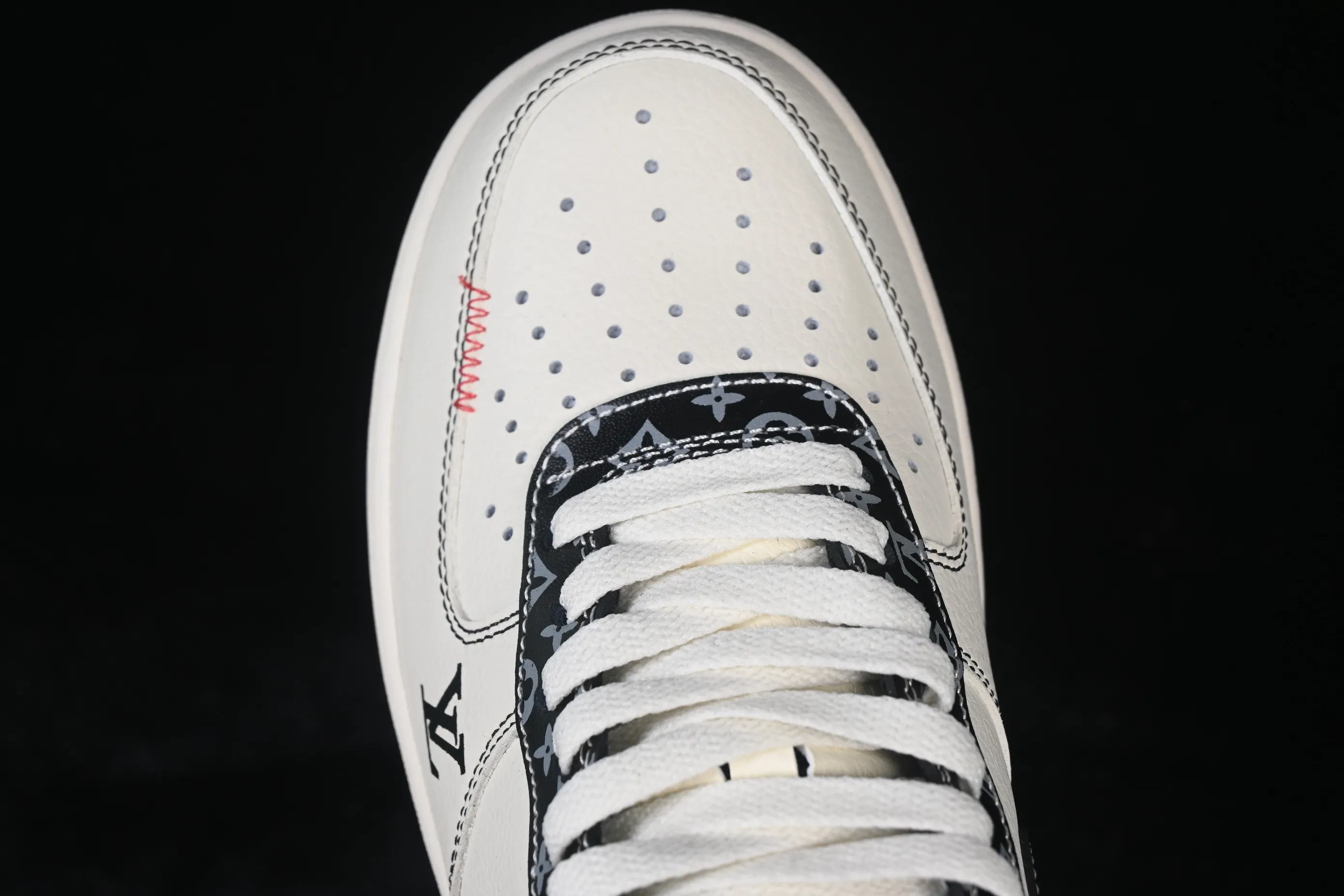 All categories Nk Air Force 1 Air Force series Nk Air Force 1 Low Air Force low-top Nike Air Force 1'07 Low co-branded old pattern Air Force 1 low-top casual sneakers LV2288-002